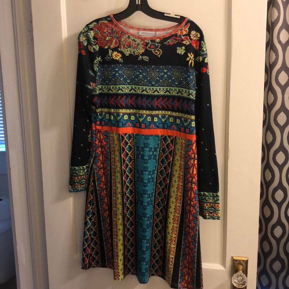 Dress - Picture 2 of 2